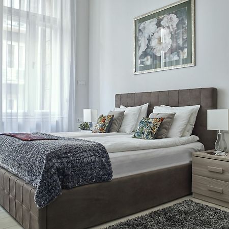 7Seasons Central Suites บูดาเปสต์ ภายนอก รูปภาพ